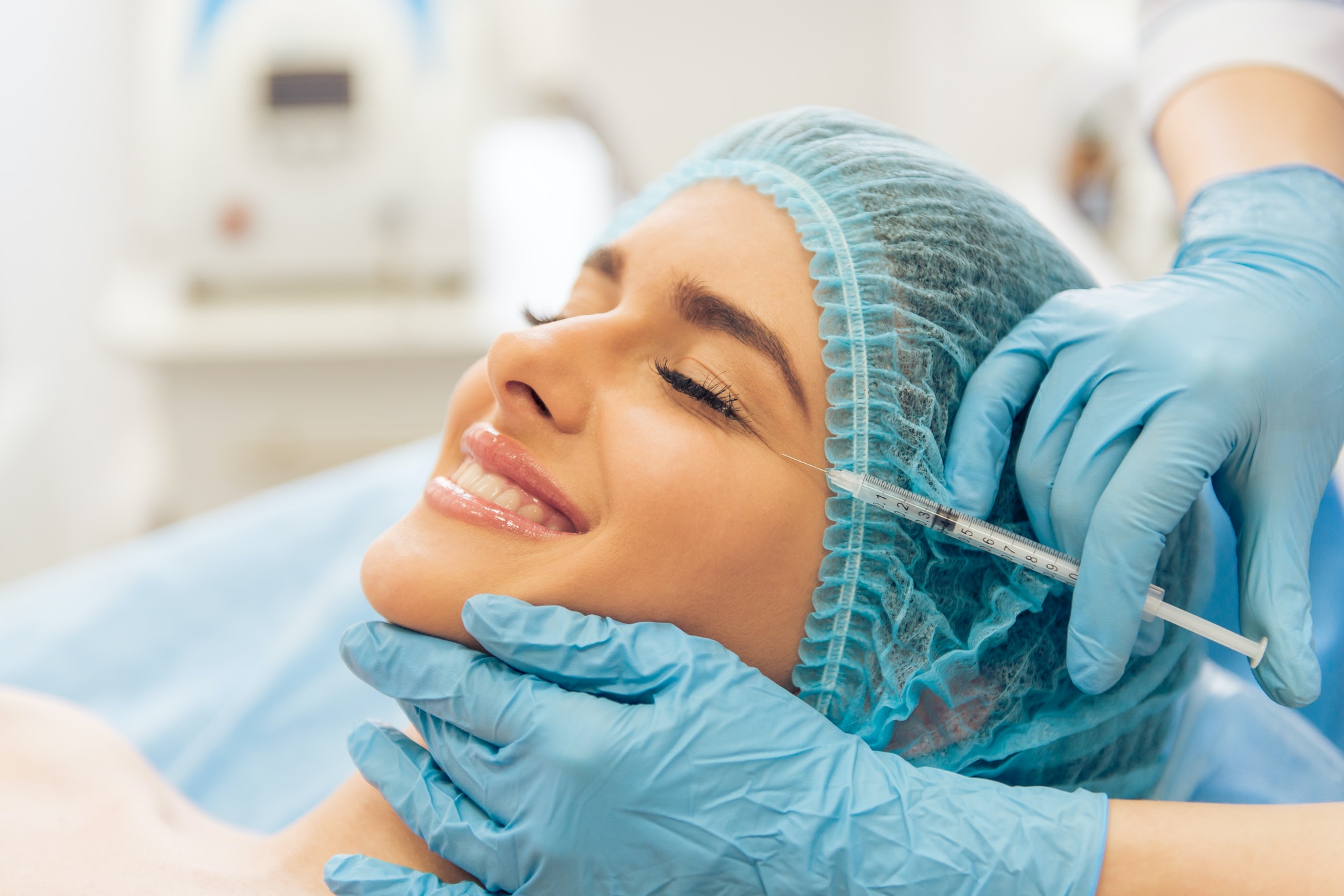woman-at-the-plastic-surgeon.jpg